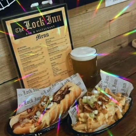 Blessington Road B&B & Lockinn Bar & Restaurant 利物浦 外观 照片