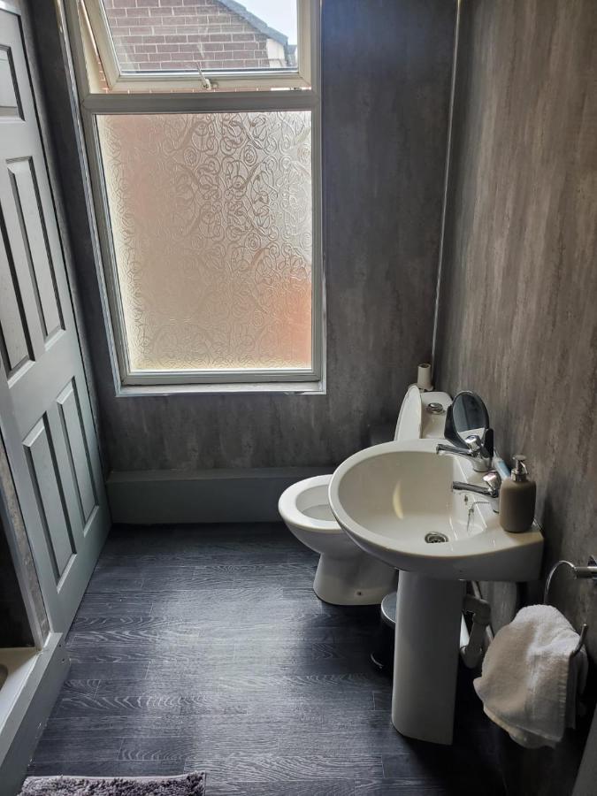 Blessington Road B&B & Lockinn Bar & Restaurant 利物浦 外观 照片